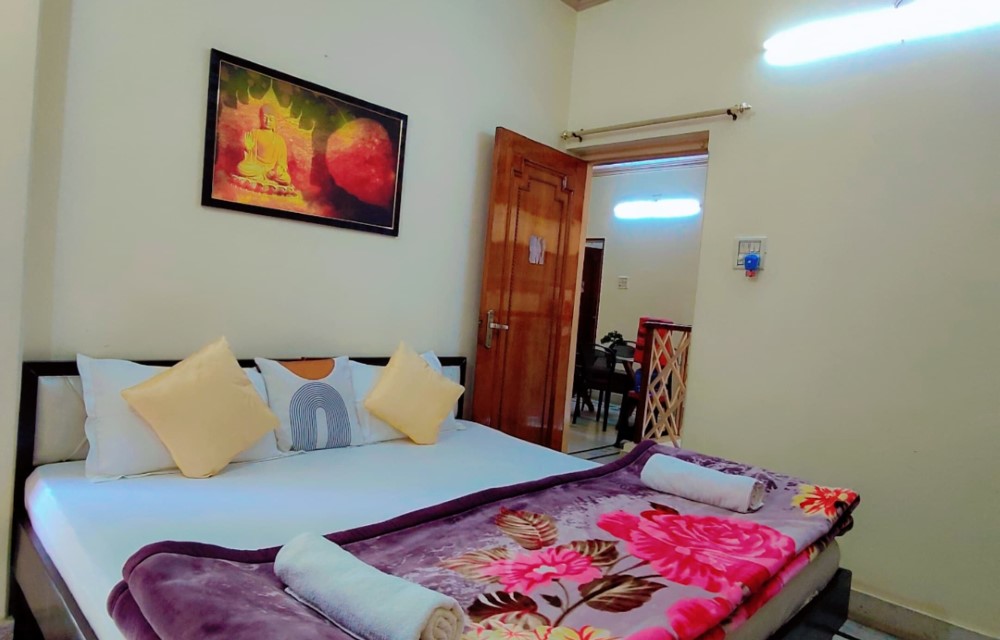 Serene Stays Varanasi