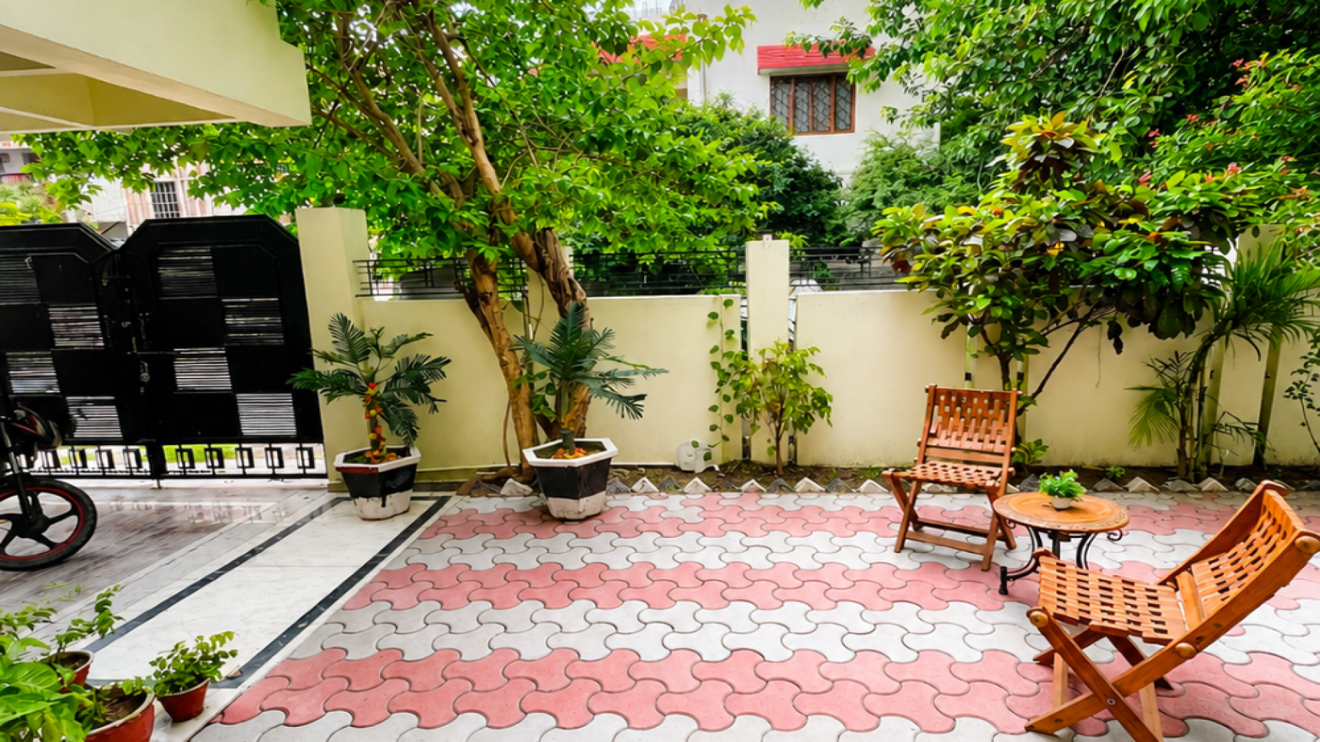 Serene Stays Varanasi